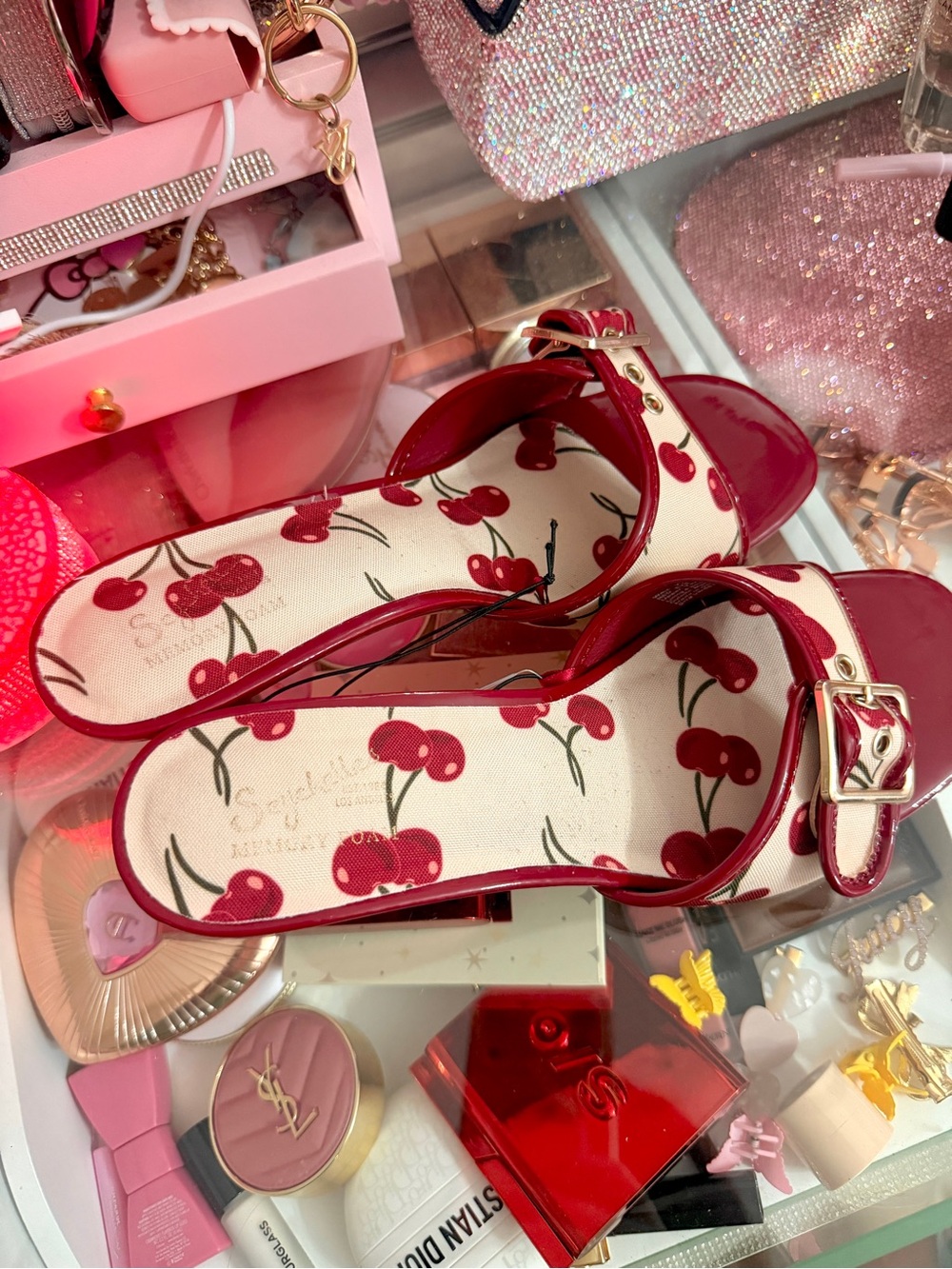 Seychelles cherry kitten heels memory foam  Size 7 1/2